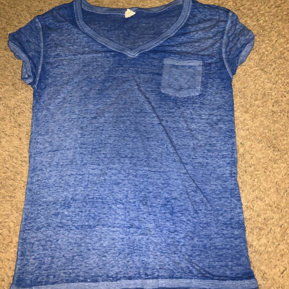 Woman’s v neck top